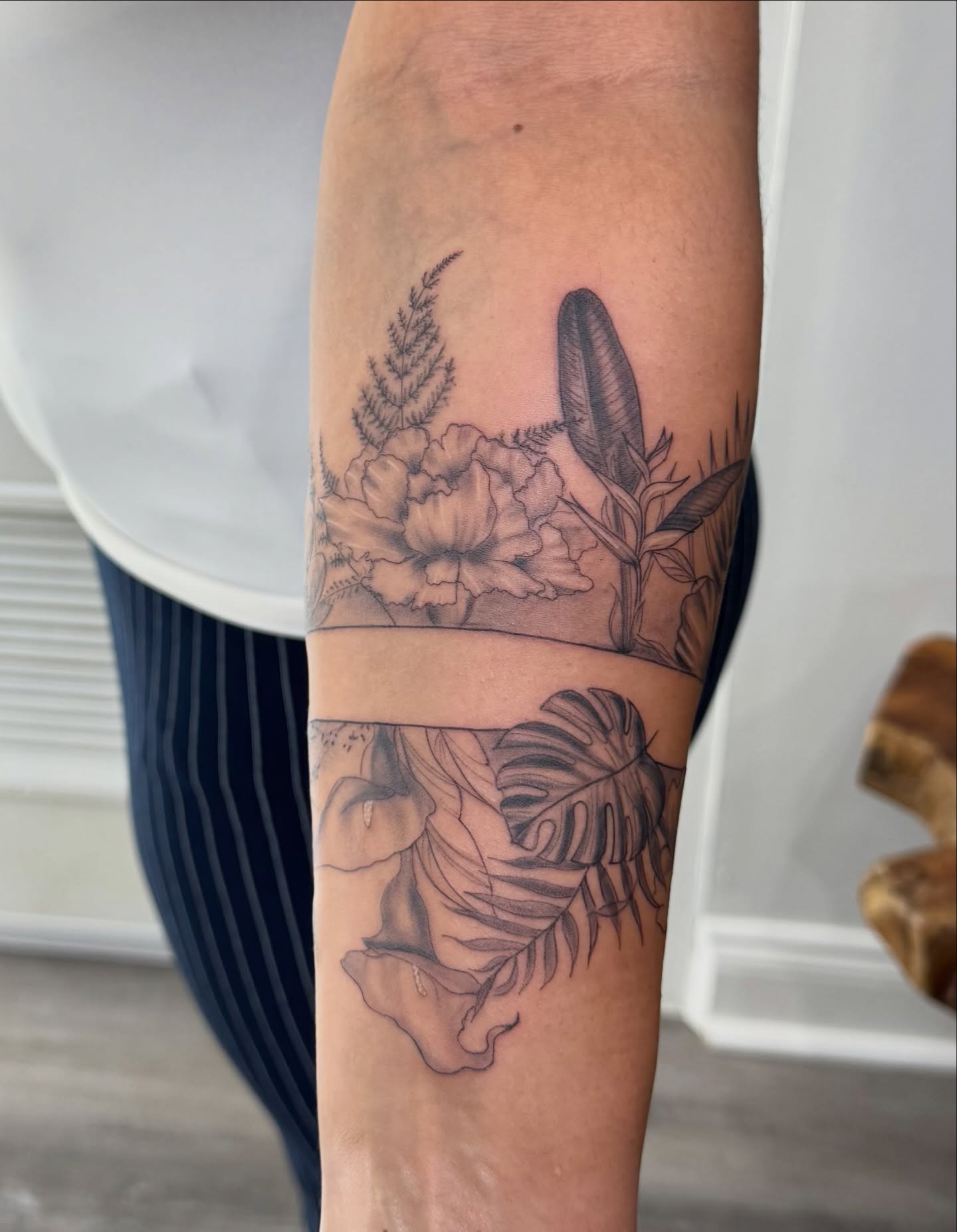 Botanical armband tattoo